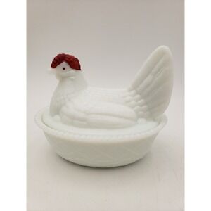 Vintage Westmoreland Milk Glass Hen On Nest "WG" Mark Split Tail Red Comb 5.5"